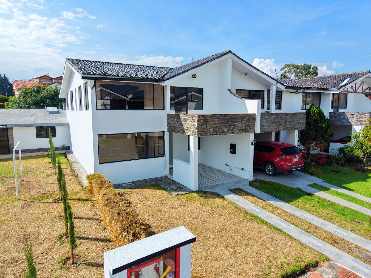 Casa Esquinera en Venta en El Triángulo — imagen 9