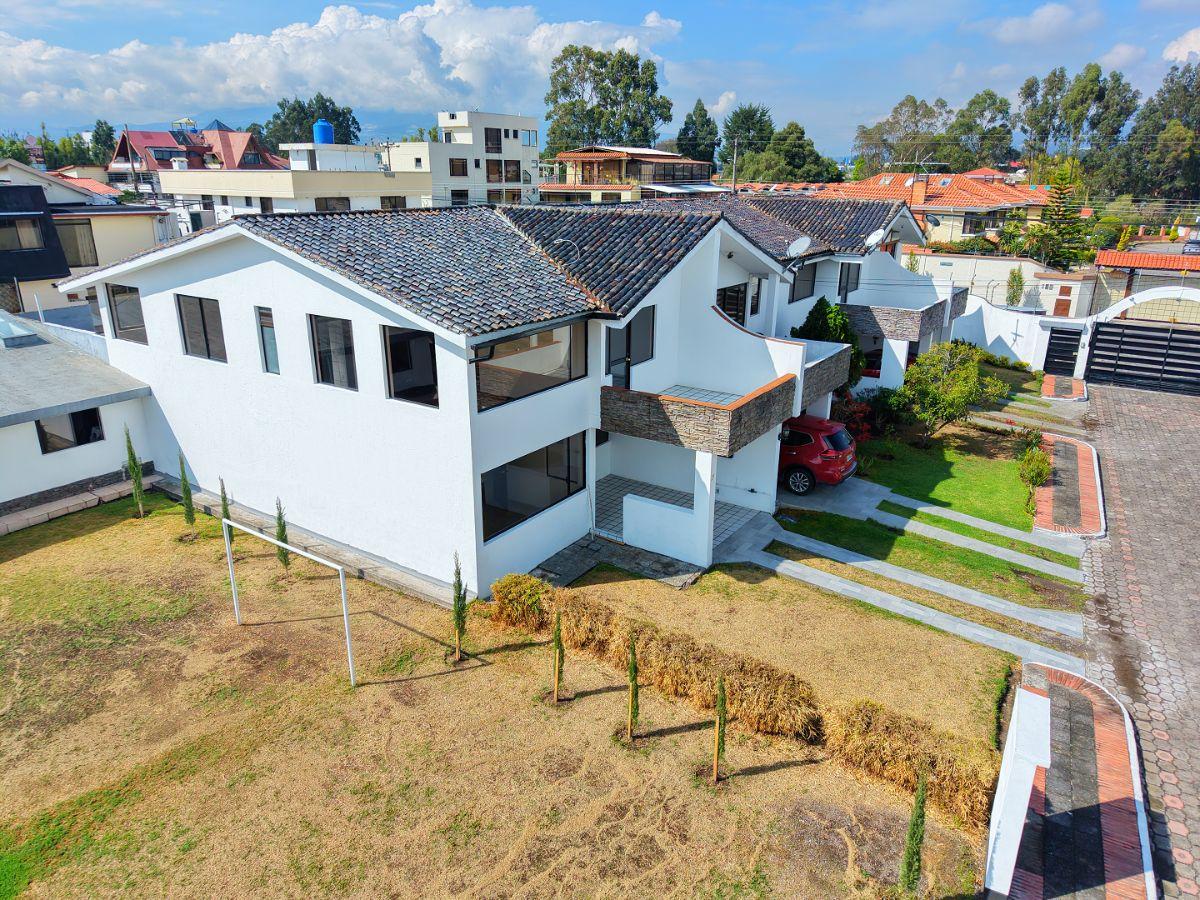 Casa Esquinera en Venta en El Triángulo — imagen 7