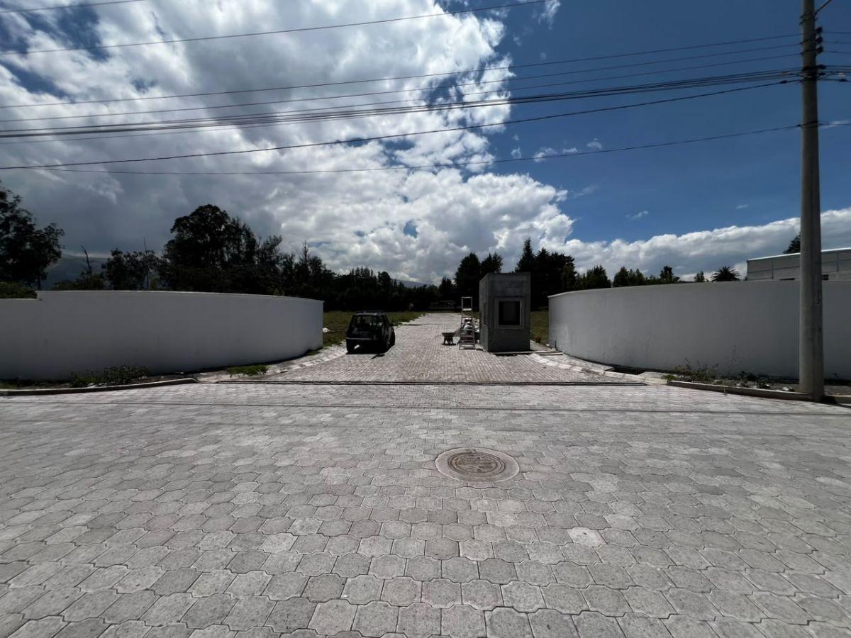 En Venta Ultimos 2 Lotes 1001 m² Cada Uno - Pifo — imagen 5