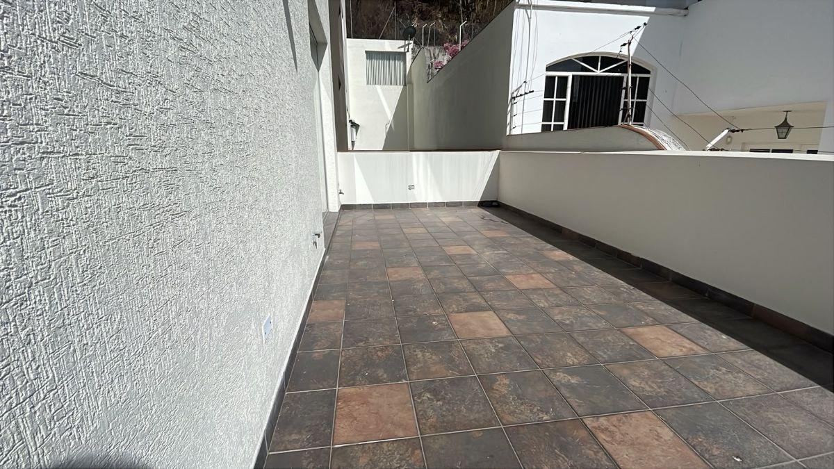 Vendo Departamento Amplio Terraza Balcón Urbanización Miravalle — imagen 4