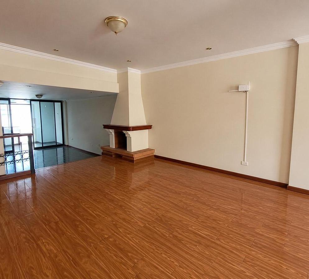 Casa Rentera en Venta | 4 Departamentos | Intercambiador de Carcelén — imagen 8