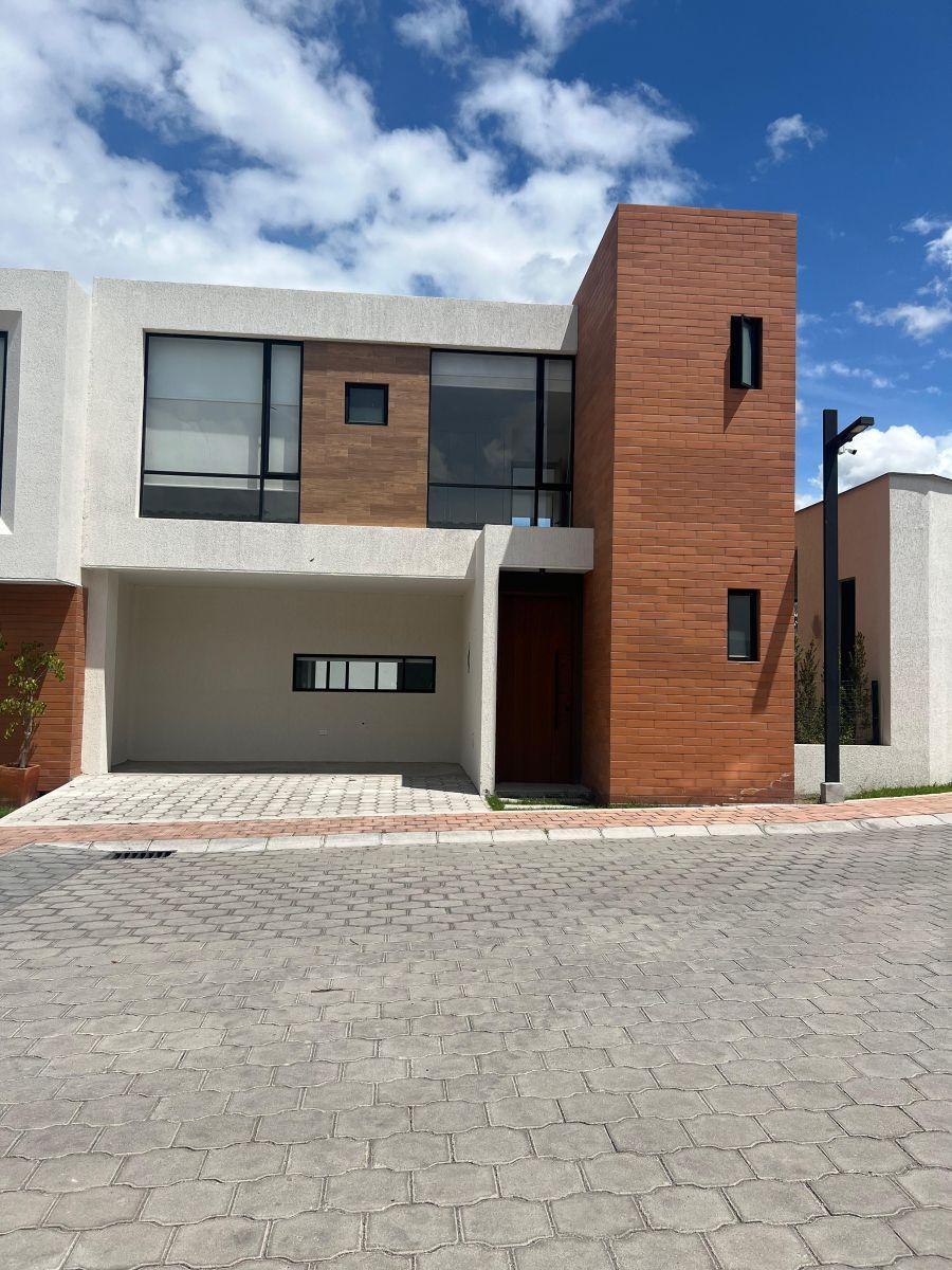 Casa Nueva de Venta, 215 m², Tumbaco Sector Tola Alta — imagen 10