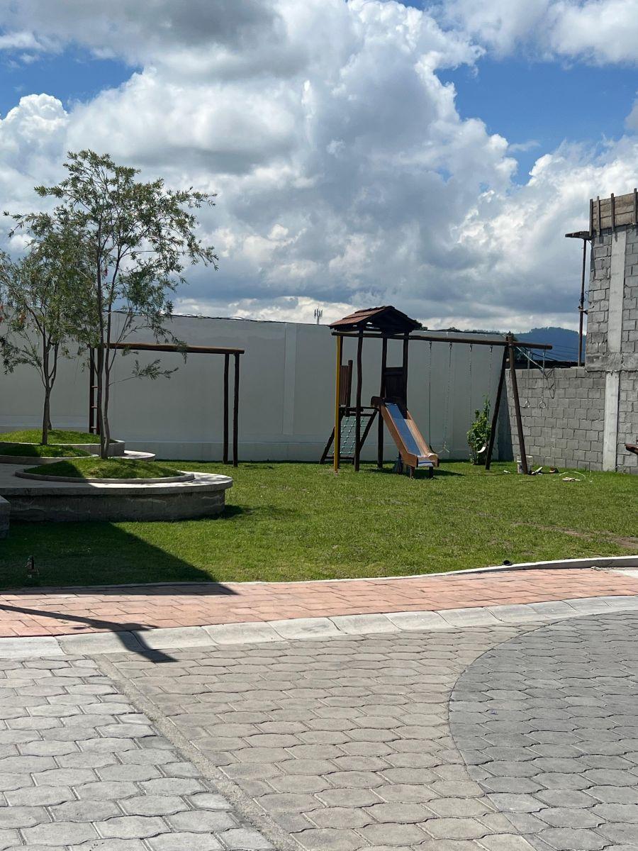 Casa Nueva de Venta, 215 m², Tumbaco Sector Tola Alta — imagen 9