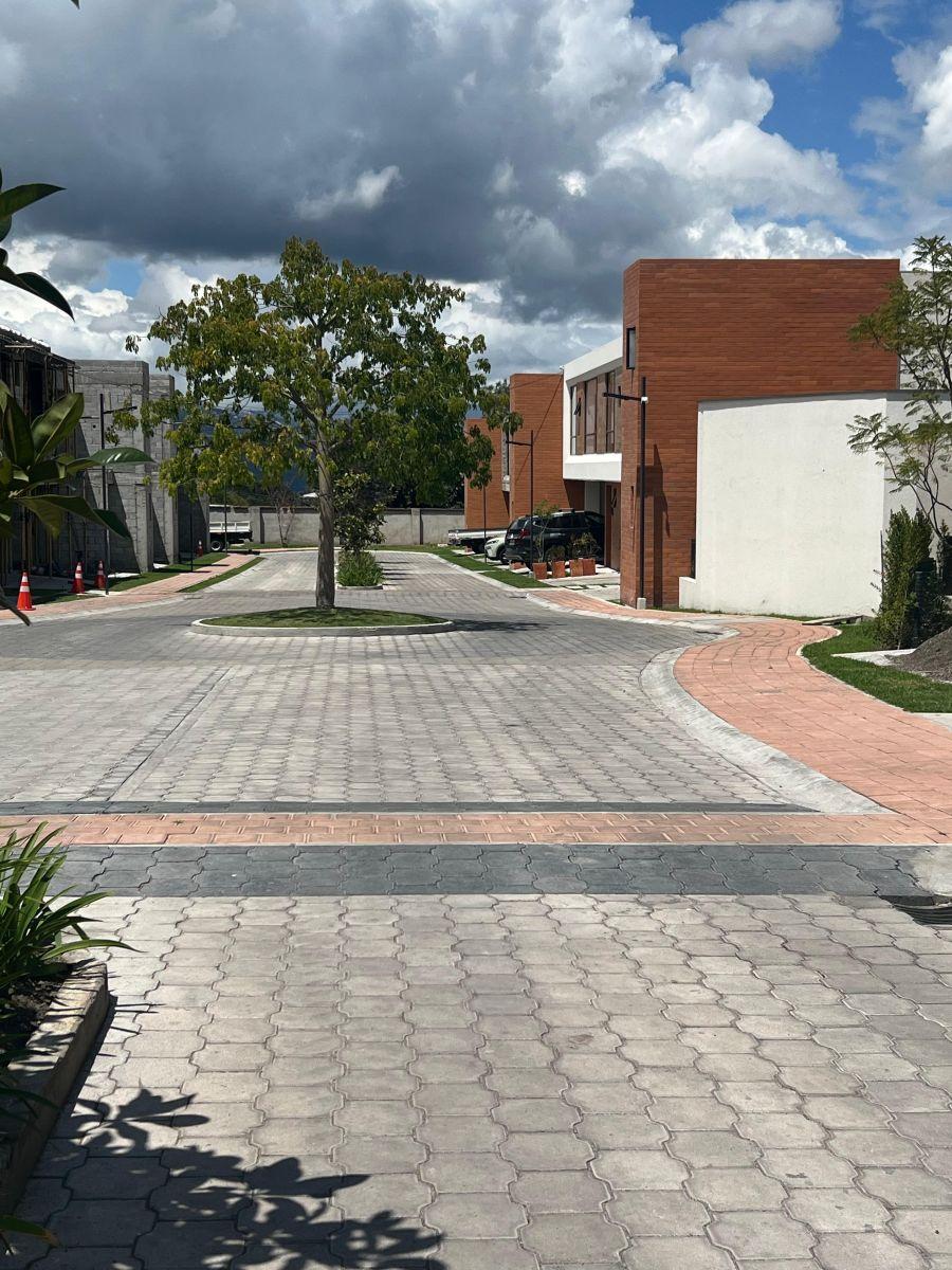Casa Nueva de Venta, 215 m², Tumbaco Sector Tola Alta — imagen 7