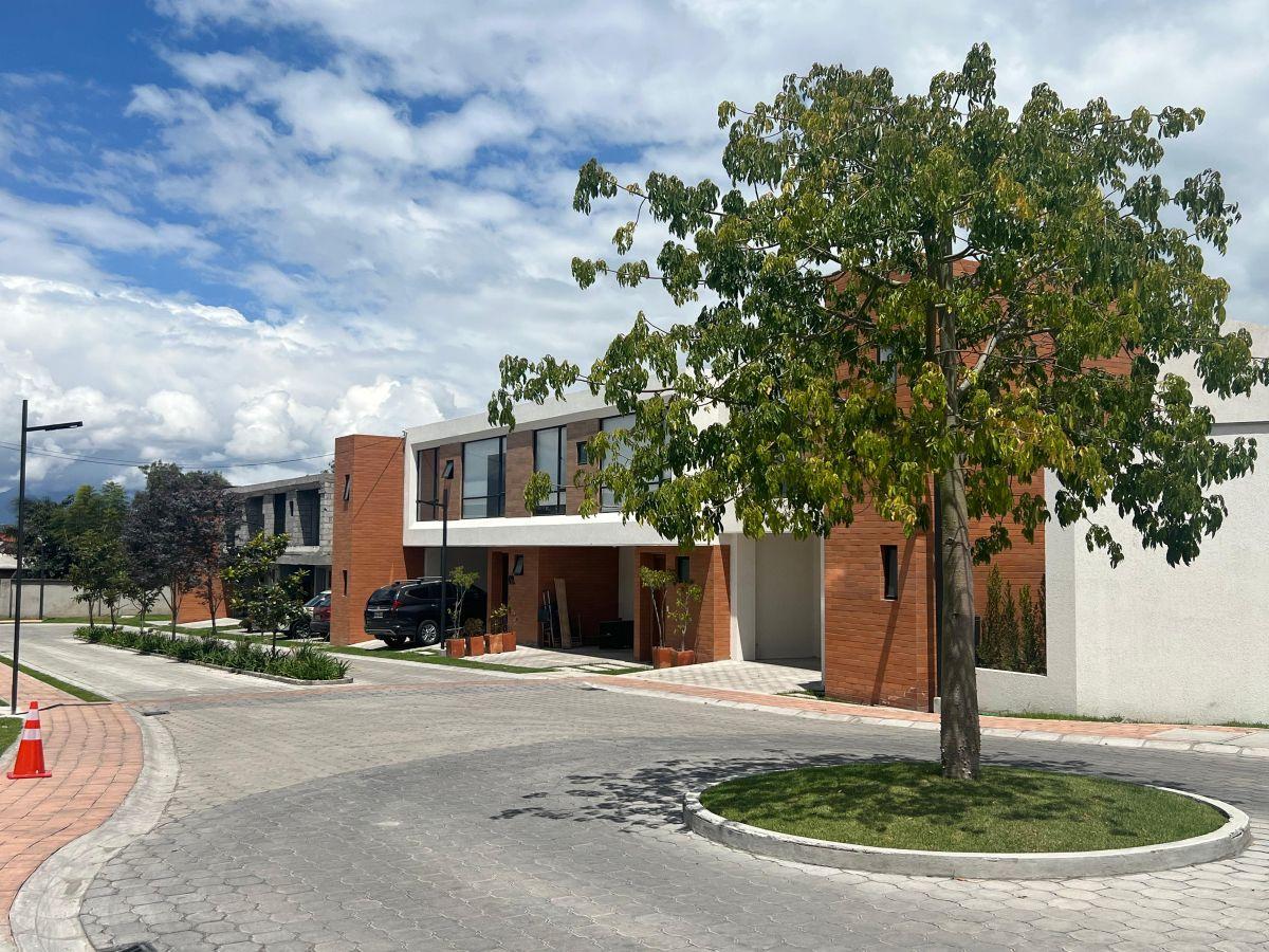 Casa Nueva de Venta, 215 m², Tumbaco Sector Tola Alta — imagen 6