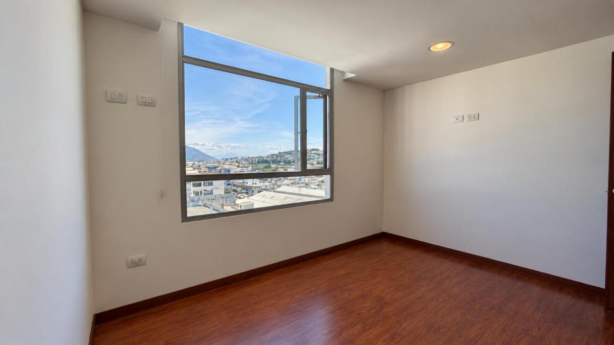 Departamento Amplio en Venta Sector El Pinar — imagen 9