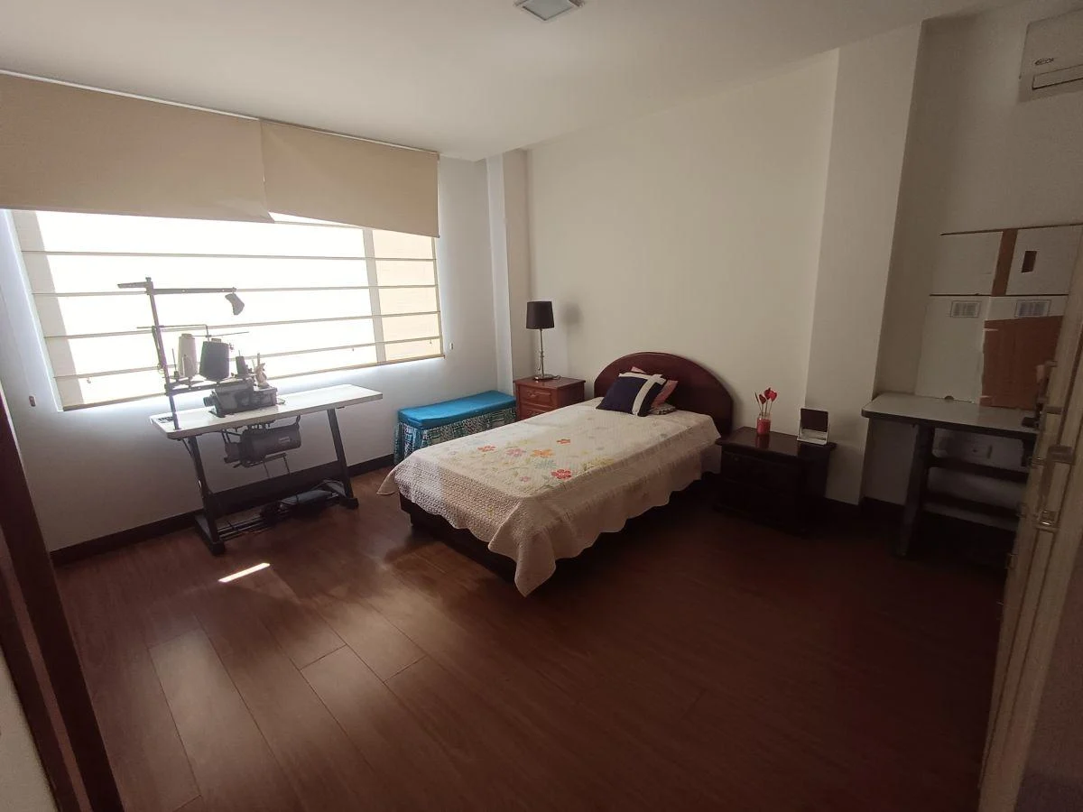 Casa en Venta, Urb. Los Parques en Ceibos, Guayas — imagen 3