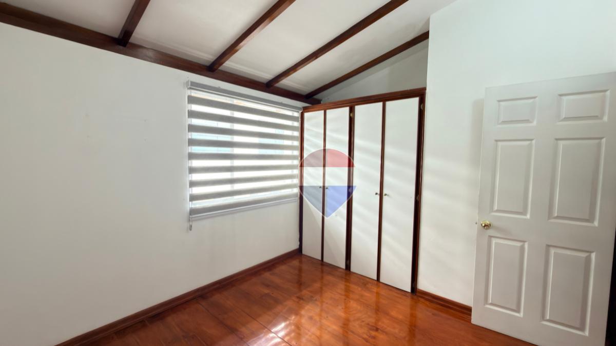 Casa en Venta en Ibarra Centro de La Ciudad - Conjunto La Castilla, Imbabura — imagen 3