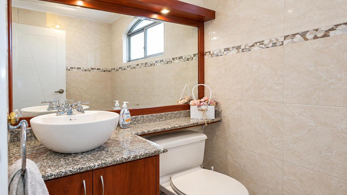 Casa de 315 m² con 3 Dorm. en Venta en Conocoto — imagen 8