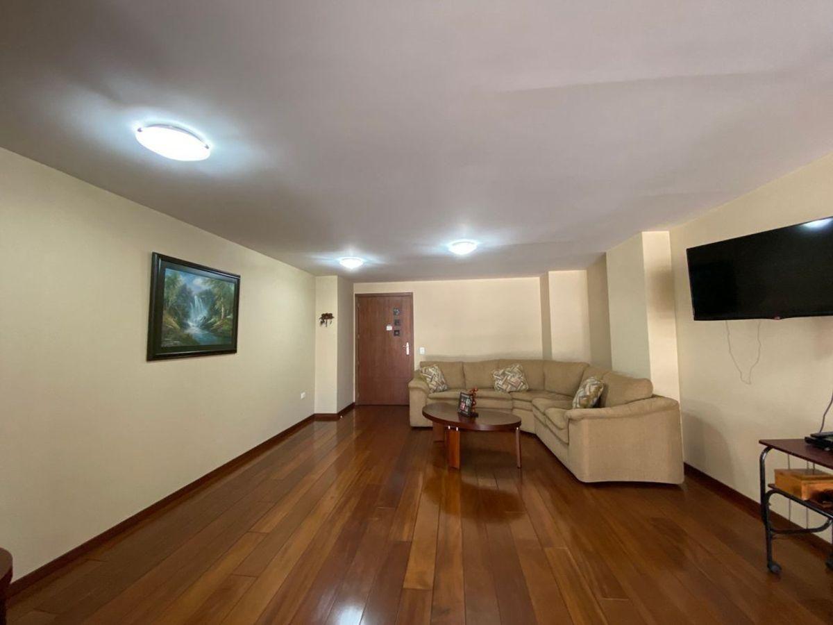 En Venta Departamento Amoblado 3d Sector La Coruña — imagen 3