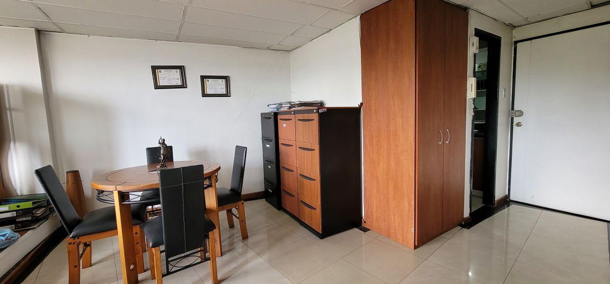 Oficina de 38 m² en Venta en Iñaquito — imagen 6