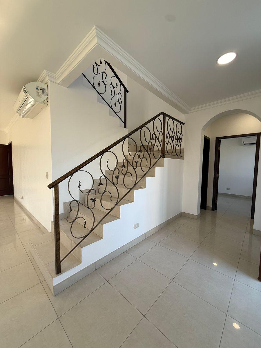 Casa en Venta, Estancias del Rio con 440 m² de Terreno y 3 Habitaciones, Km 10 de La Via Samborondon, Guayas — imagen 9