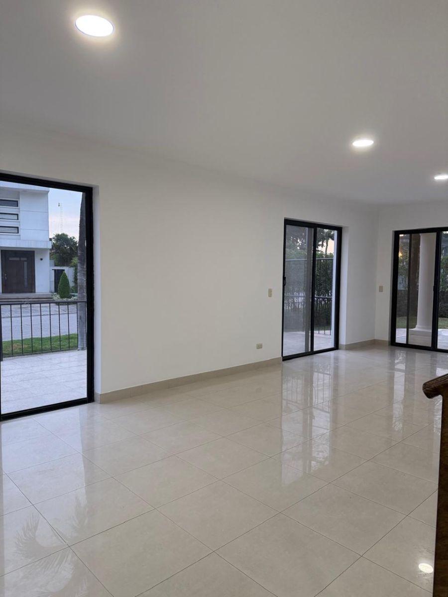 Casa en Venta, Estancias del Rio con 440 m² de Terreno y 3 Habitaciones, Km 10 de La Via Samborondon, Guayas — imagen 8