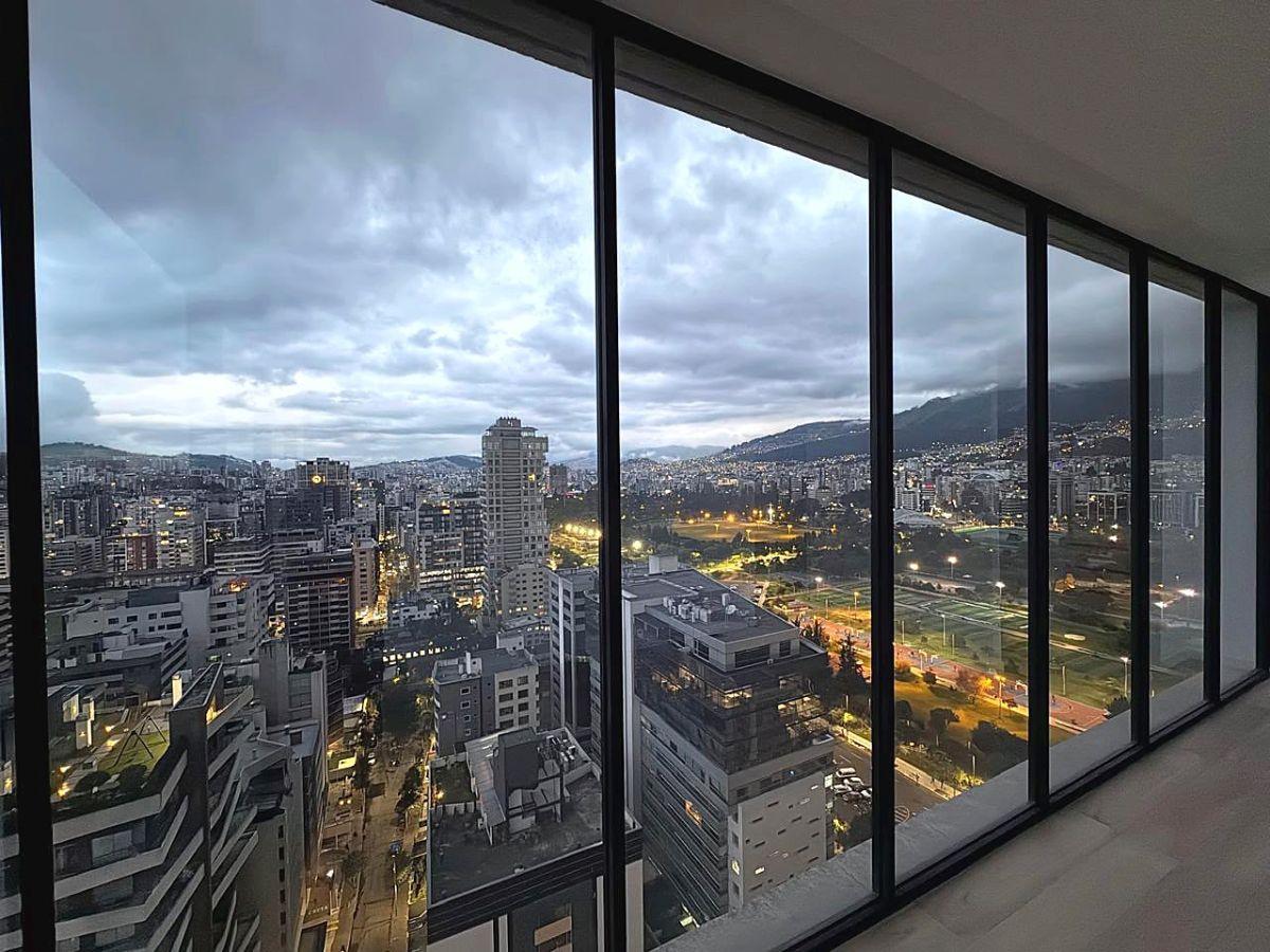 Departamento en Venta 114 m², de Dos Habitaciones, en Iqon La Carolina, Quito — imagen 6