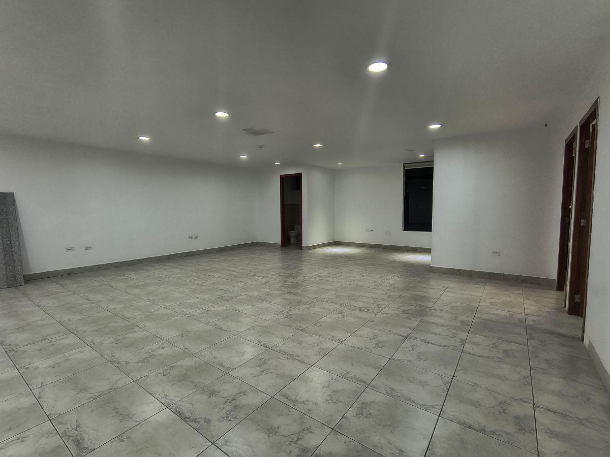 Oficina de 118 m en Venta o Renta, Piso Alto, Sector de La Carolina - Plataforma Gubernamental — imagen 7