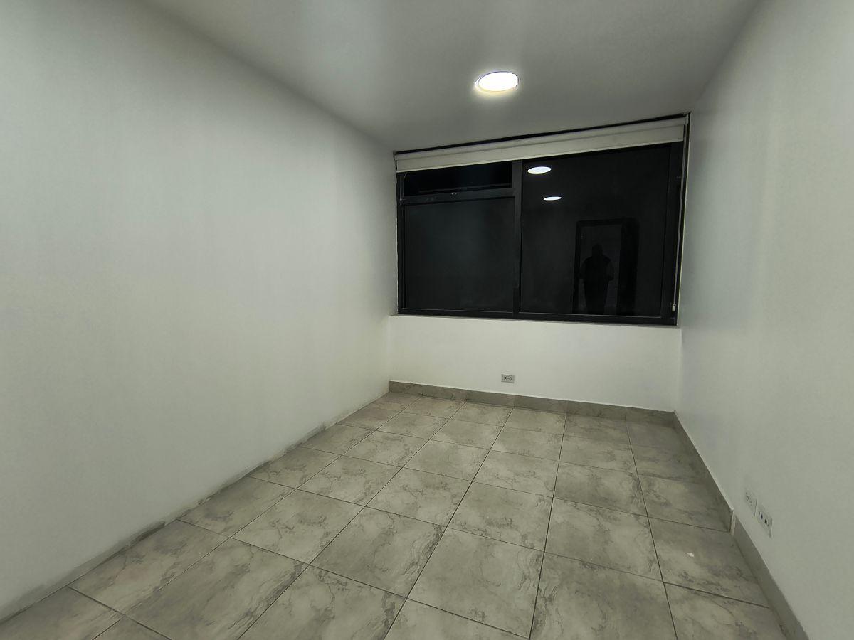 Oficina de 118 m en Venta o Renta, Piso Alto, Sector de La Carolina - Plataforma Gubernamental — imagen 6
