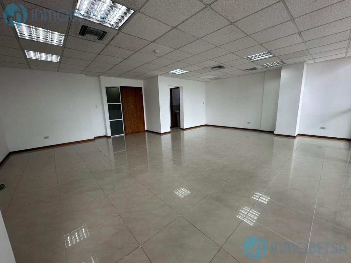 Oficina Moderna en Venta en Av Joaquín Orrantia, Edificio Trade Building (Zona Mall del Sol), Guayas — imagen 9