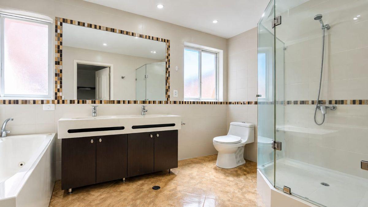 Casa de 240 m² con 3 Dorm. en Venta en Conocoto — imagen 4