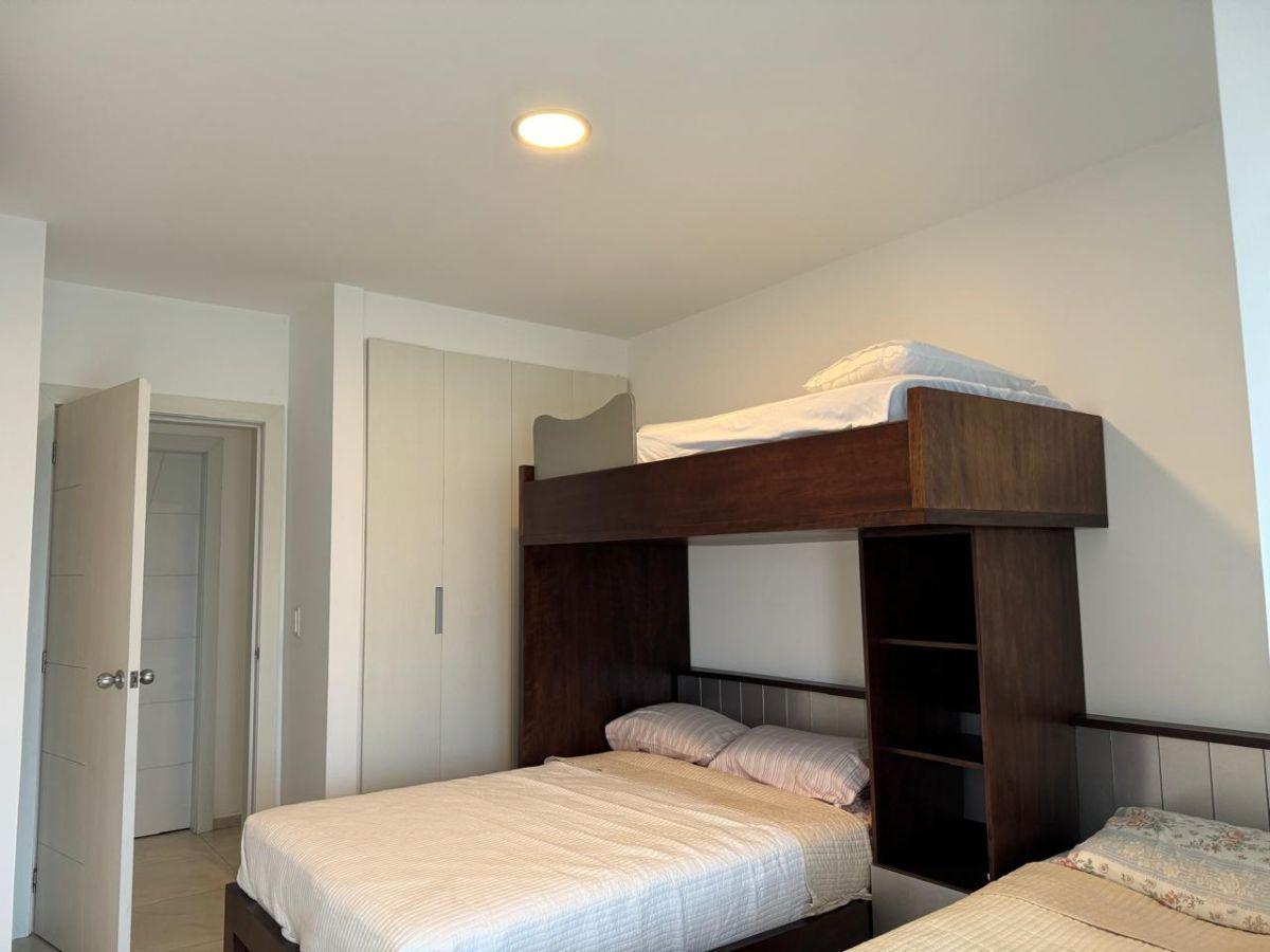 Departamento de 2 Dorm. en Venta en Tonsupa — imagen 3