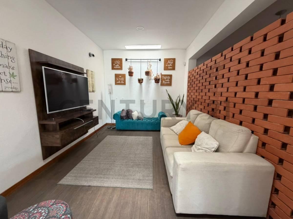 Se Vende Casa de Lujo con Piscina, Jardín y Espectacular Vista, en Cumbayá — imagen 5
