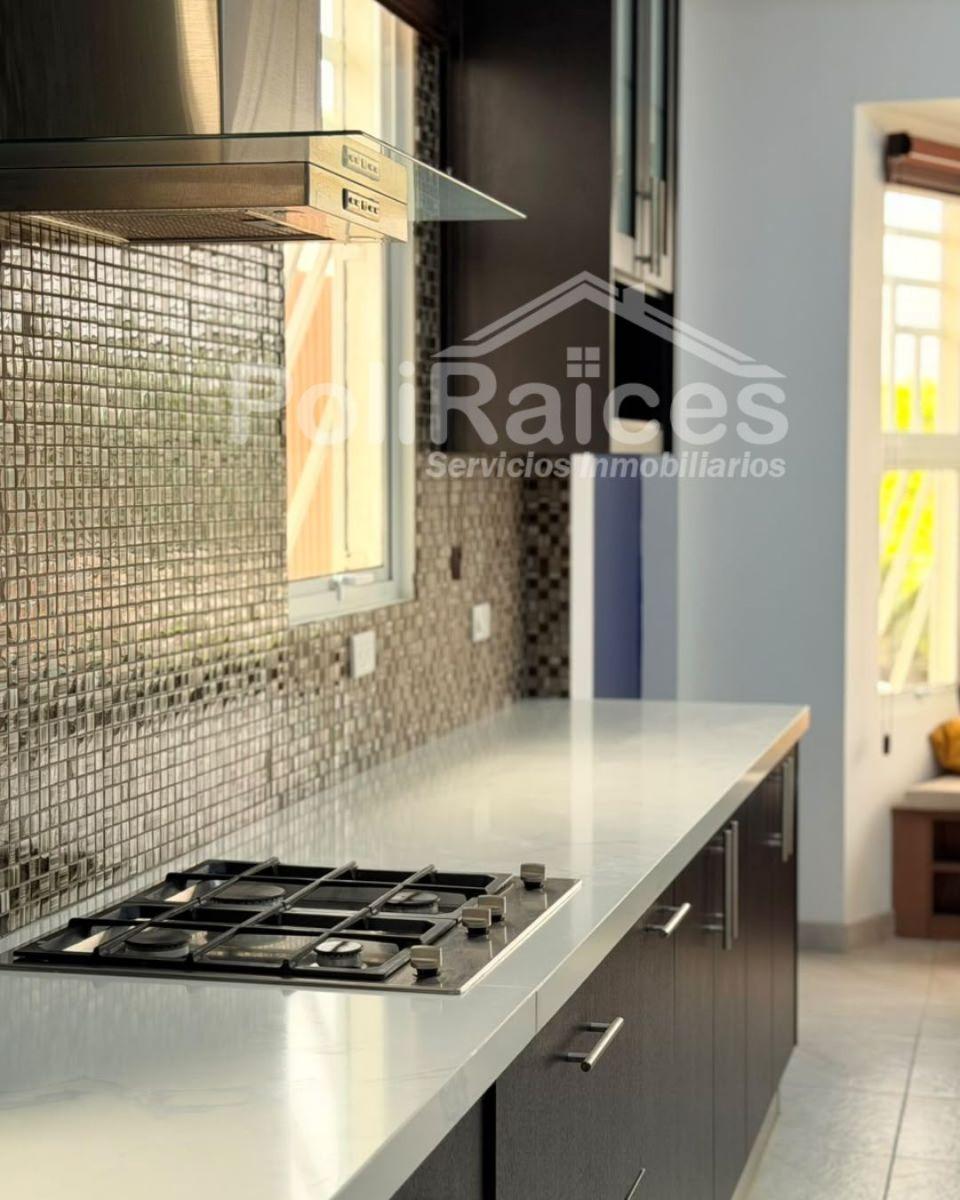 Vendo Espectacular Casa en Resort Via Punta Carnero, Salinas — imagen 9