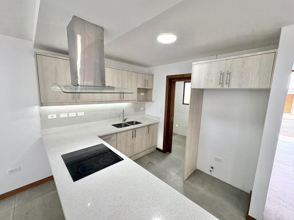 Casa en Venta Tumbaco – La Morita | 3 Dorm., Jardín, 2 Parqueaderos — imagen 3