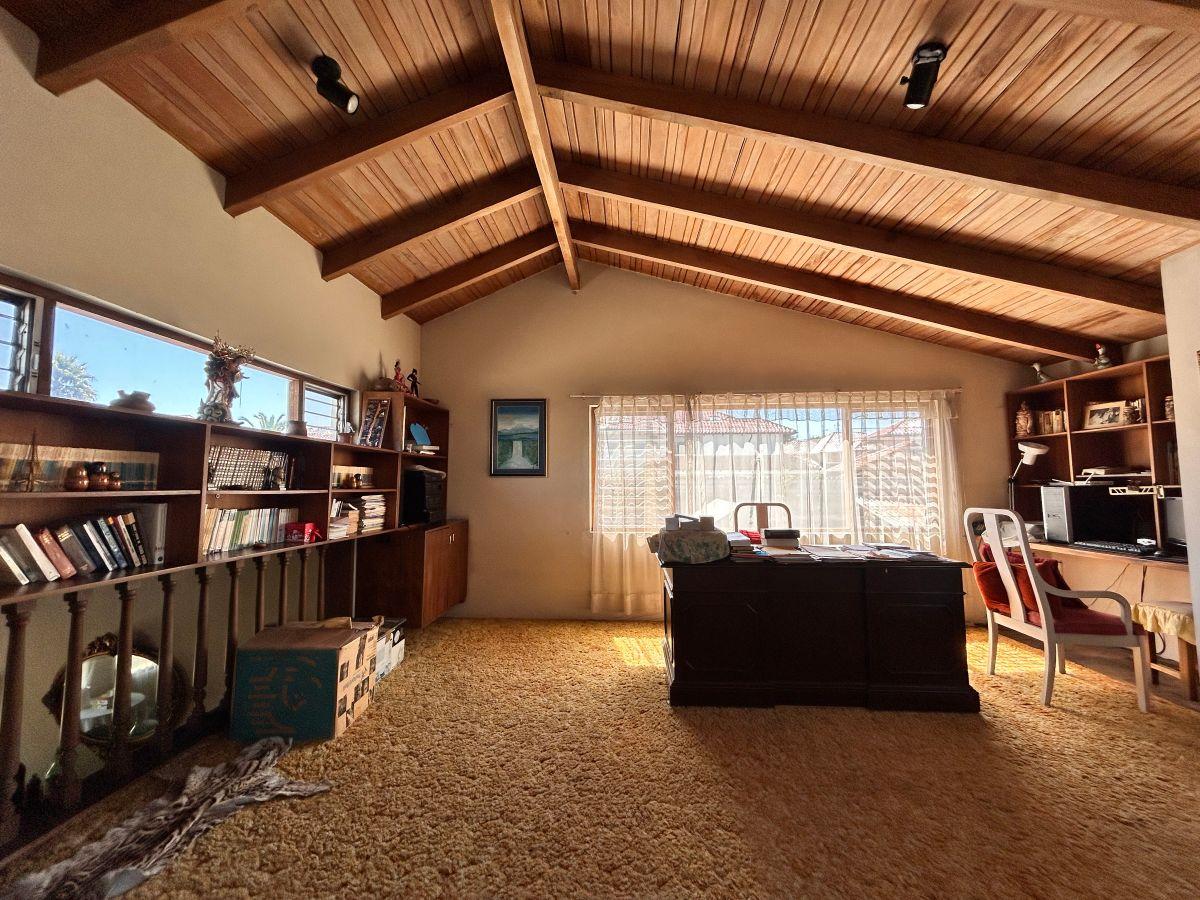 Hermosa Casa con Amplio Terreno en El Valle — imagen 8