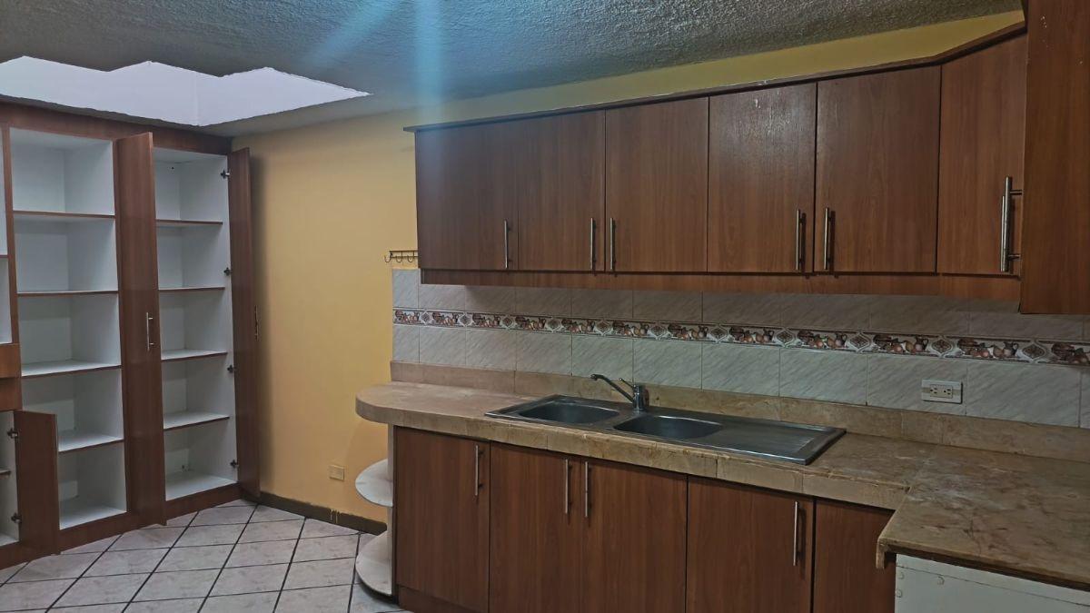 De Oportunidad! Casa de 190 m² con 4 Habitaciones en Venta en Agua Clara — imagen 9