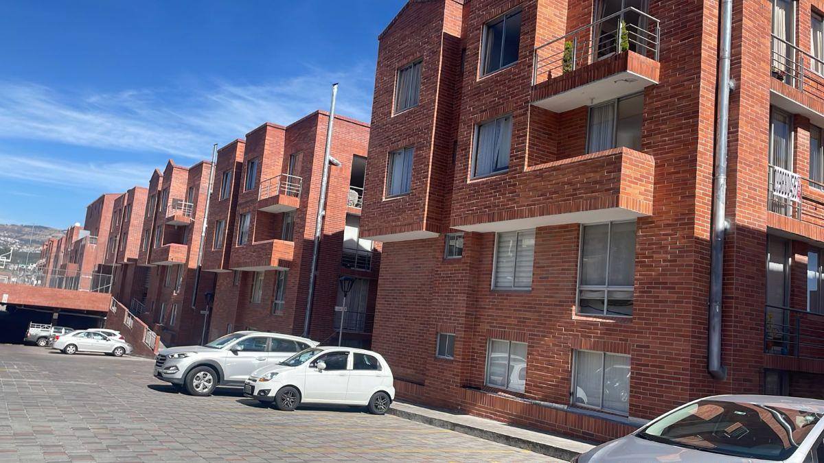 Venta Departamento Balcón Parqueadero Piscina Canchas Carcelen — imagen 8