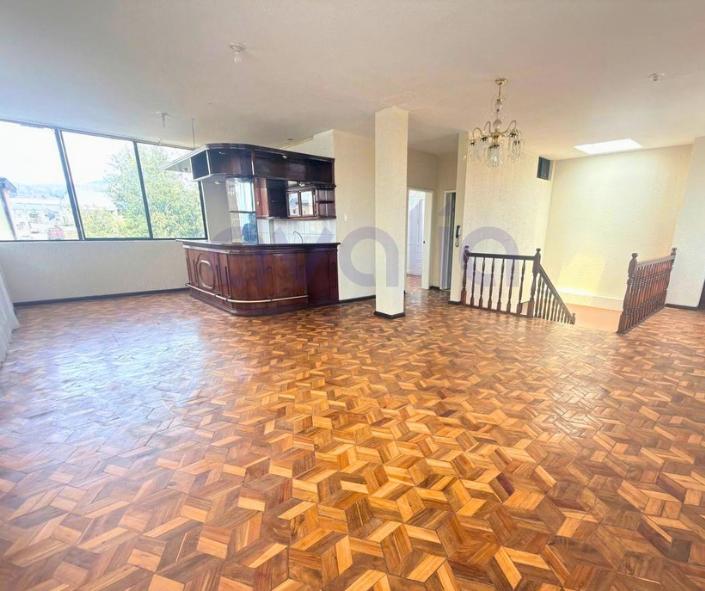 Casa de 490 m en Venta, Sector Multiplaza, Chimborazo — imagen 10