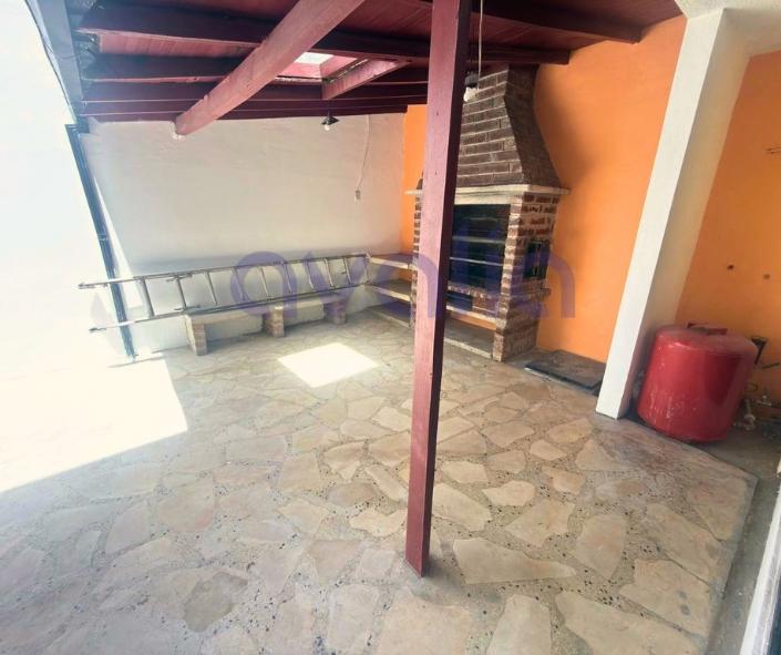 Casa de 490 m en Venta, Sector Multiplaza, Chimborazo — imagen 8