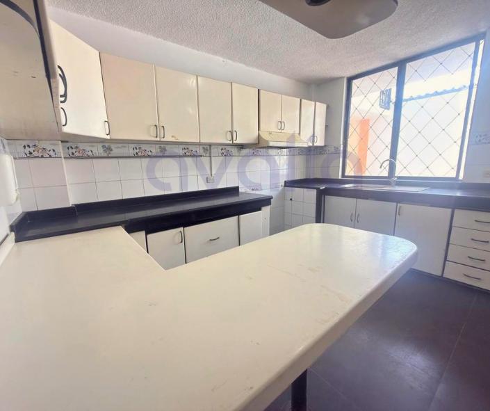Casa de 490 m en Venta, Sector Multiplaza, Chimborazo — imagen 5