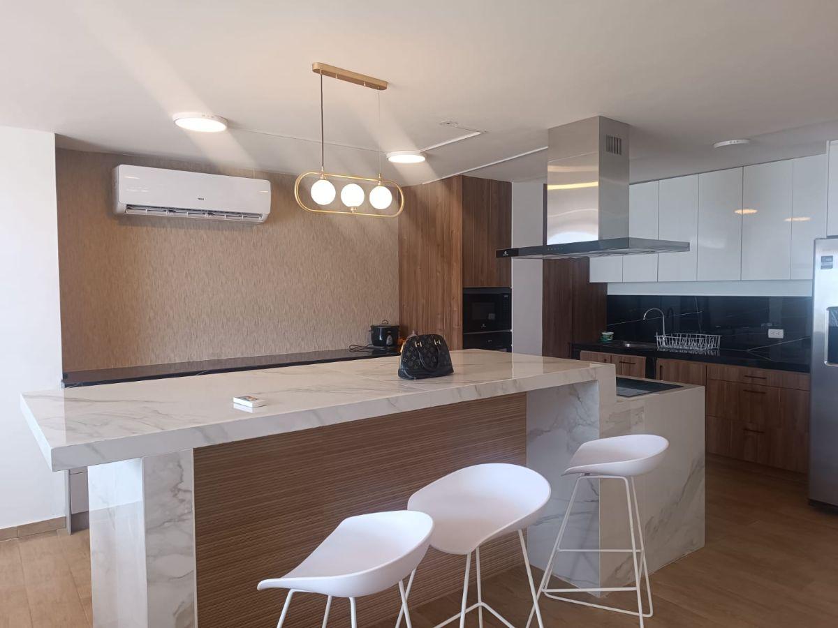 Departamento Remodelado con Jacuzzi Frente Al Mar en Chipipe Salinas — imagen 9