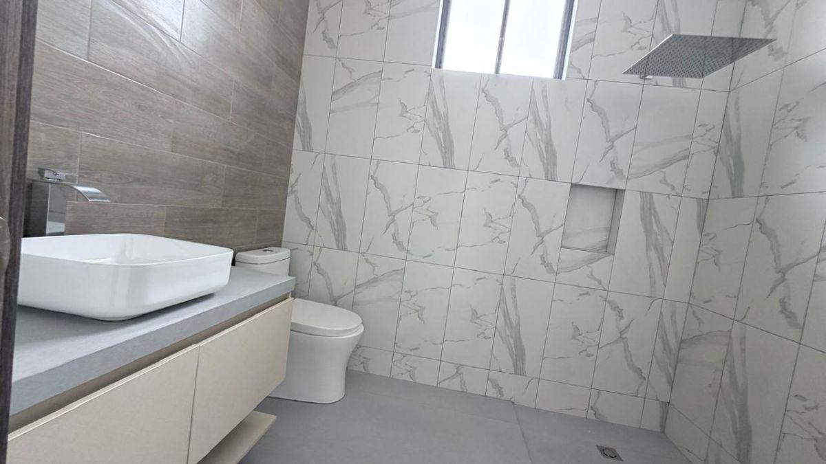 Casa Moderna Esquinera de Estreno con 3 Dorm. en Venta en Samborondón Isla Celeste, Guayas — imagen 3