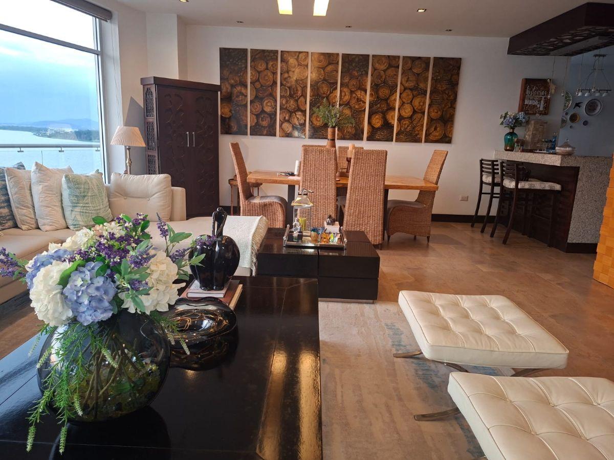 Departamento en Tenis Club. Exclusividad, Amplitud y Una Vista Privilegiada Al Río. Guayas — imagen 9