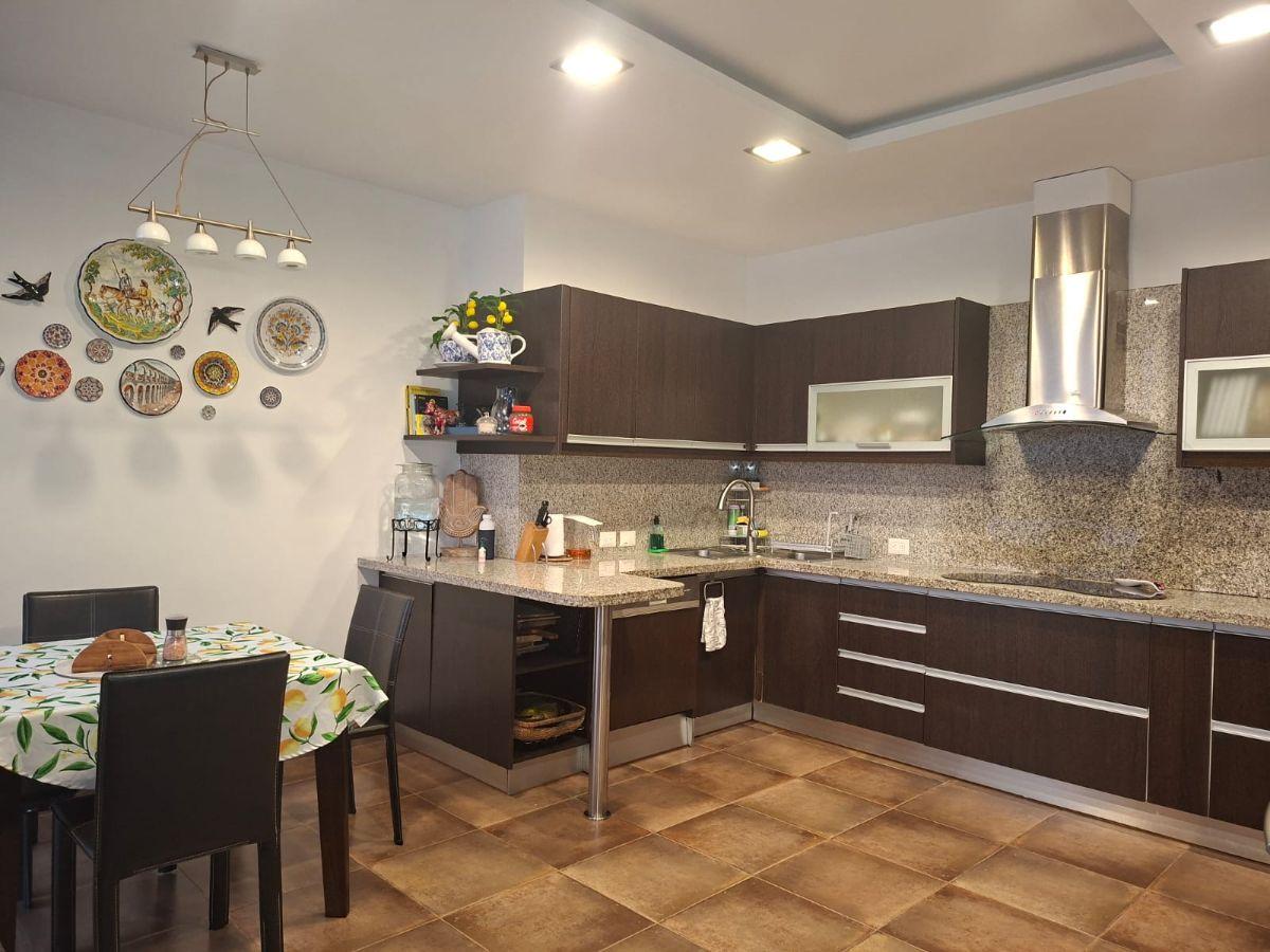 Departamento en Tenis Club. Exclusividad, Amplitud y Una Vista Privilegiada Al Río. Guayas — imagen 8