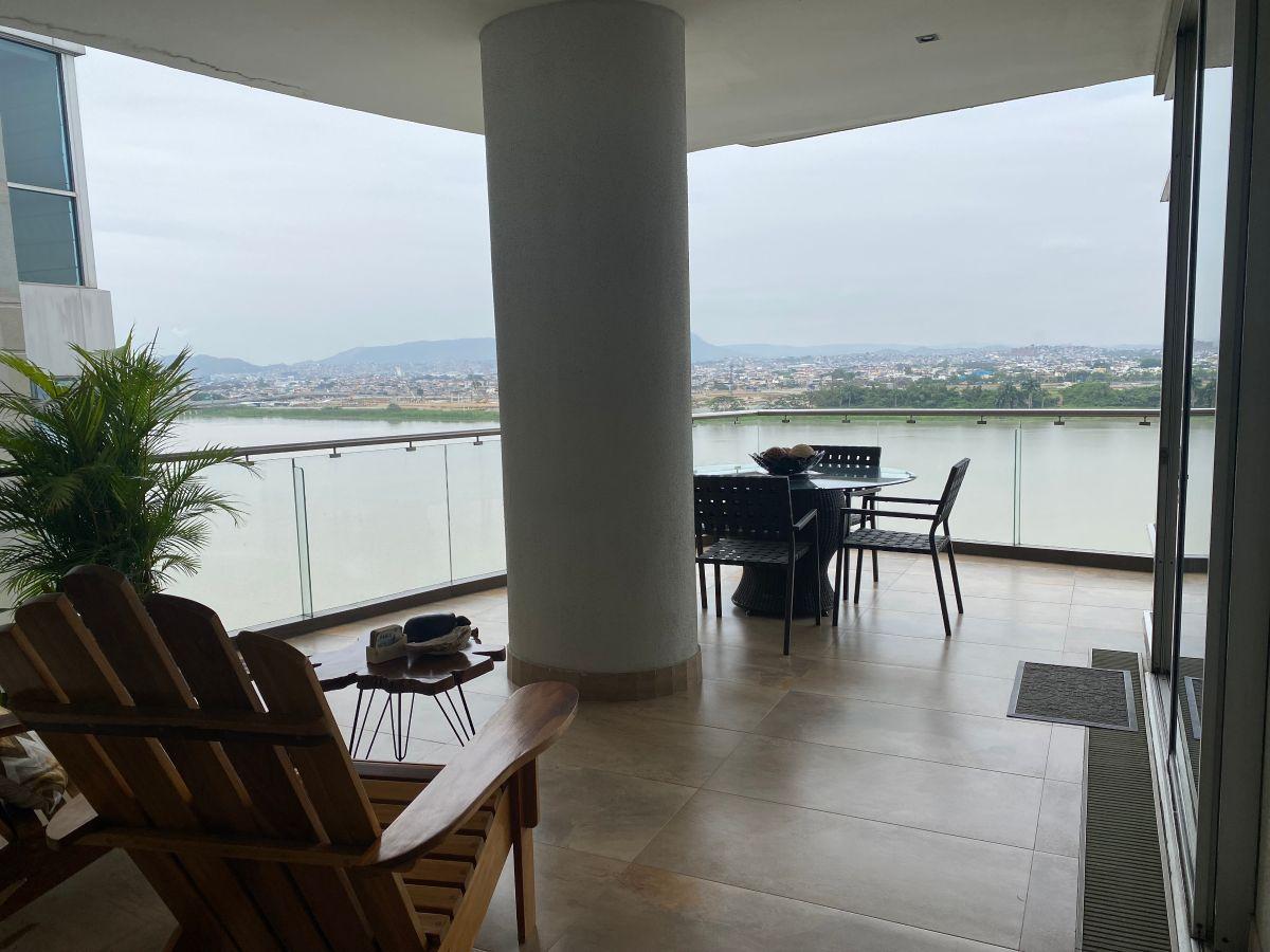 Departamento en Tenis Club. Exclusividad, Amplitud y Una Vista Privilegiada Al Río. Guayas — imagen 3
