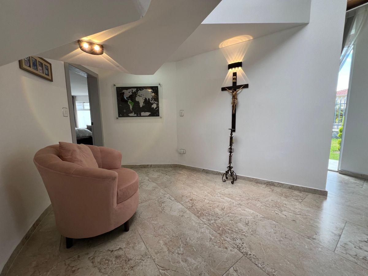 En Venta Casa Independiente Dentro de Conjunto Privado Amoblada 900 m² - Valle de Los Chillos — imagen 8