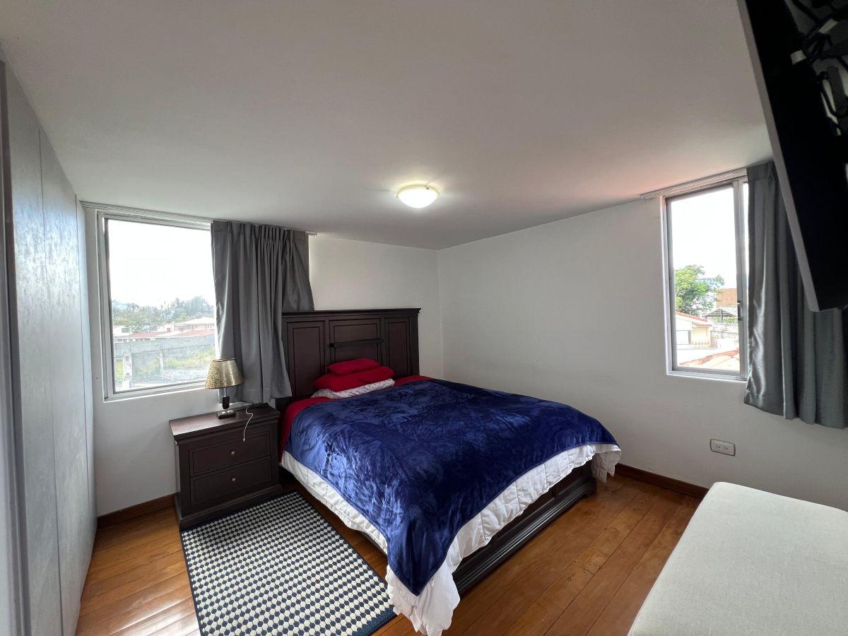 En Venta Casa Independiente Dentro de Conjunto Privado Amoblada 900 m² - Valle de Los Chillos — imagen 5