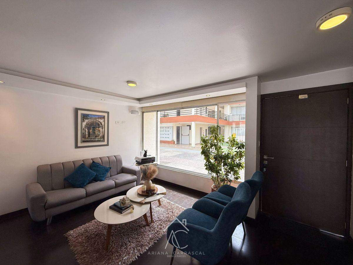 Casa con 3 Dorm. en Venta en Real Audiencia — imagen 7
