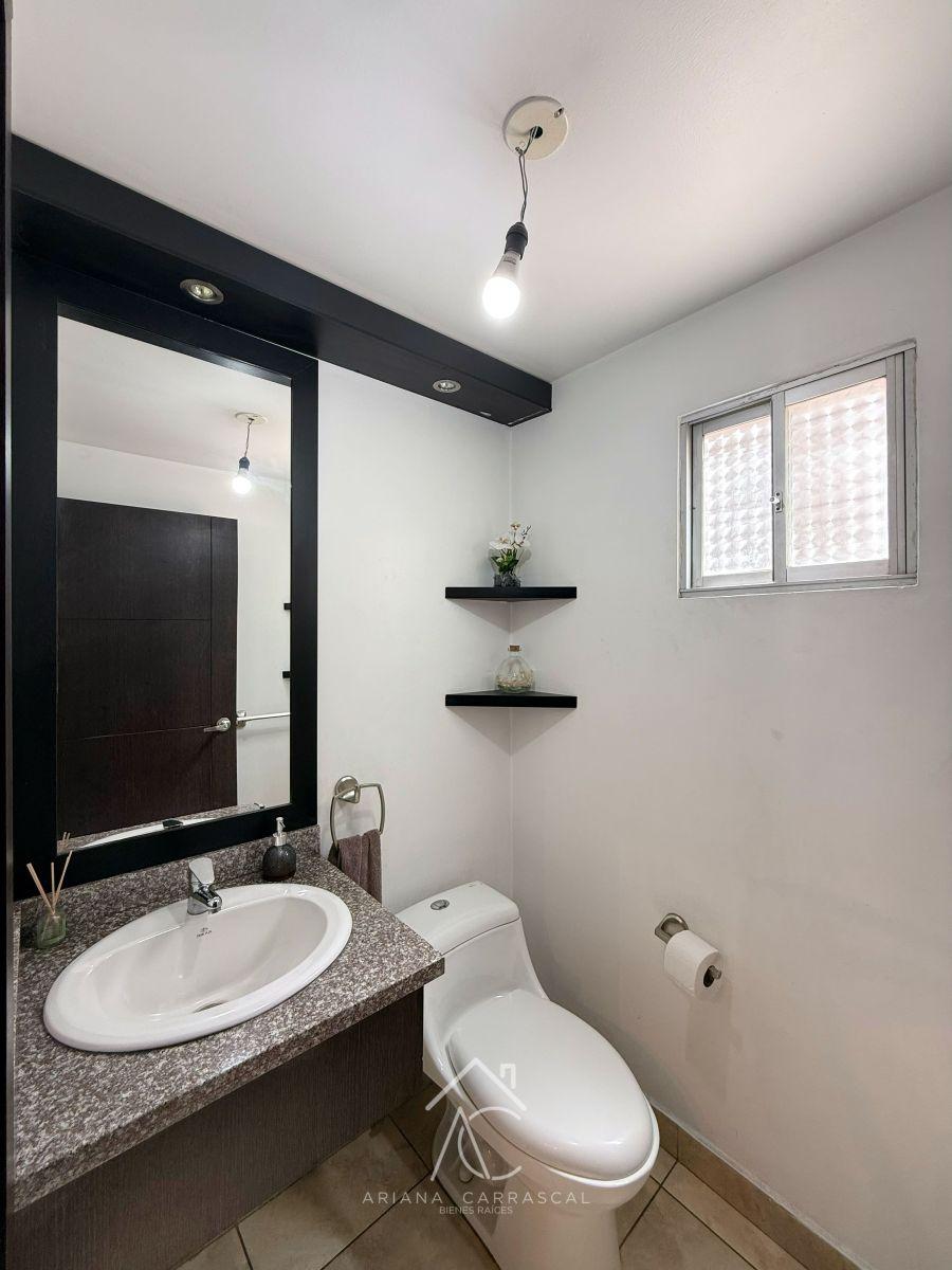 Casa con 3 Dorm. en Venta en Real Audiencia — imagen 5