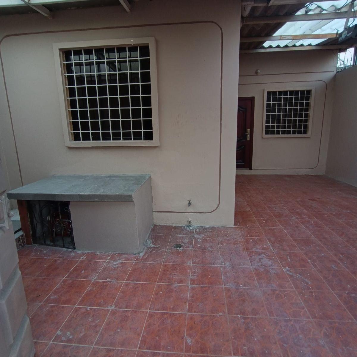 Venta Casa Cerca Al Parque Samanes, Guayas — imagen 9