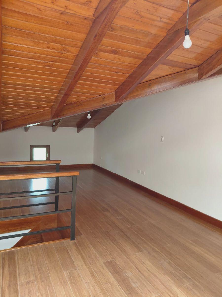 Casas en Venta Dentro de Pakakuna Gardens - Sector Checa — imagen 8