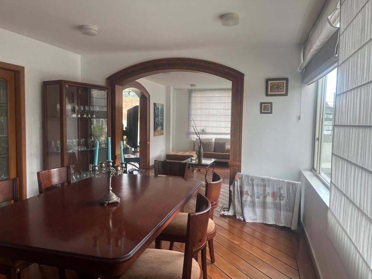 Vendo Bonita Casa Cuatro Dorm. - Sector Miravalle — imagen 8