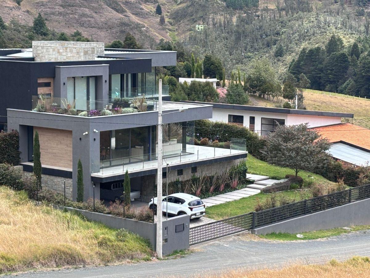 Terreno de Lujo en Urbanización Alameda Zhucay Tarqui, Azuay — imagen 9