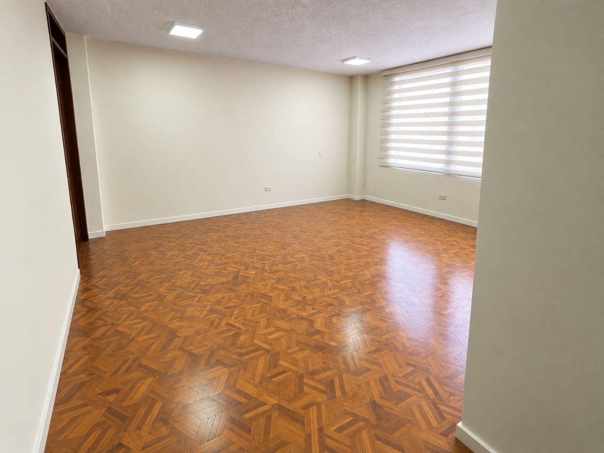 Departamento 5 Hab en Venta – San Isidro del Inca — imagen 8