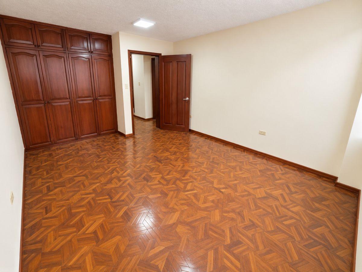 Departamento 5 Hab en Venta – San Isidro del Inca — imagen 6
