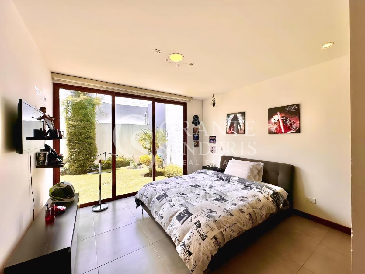 Casa en Venta en San Juan Alto de Cumbayá | Diseño Londoño | Conjunto Privado — imagen 6