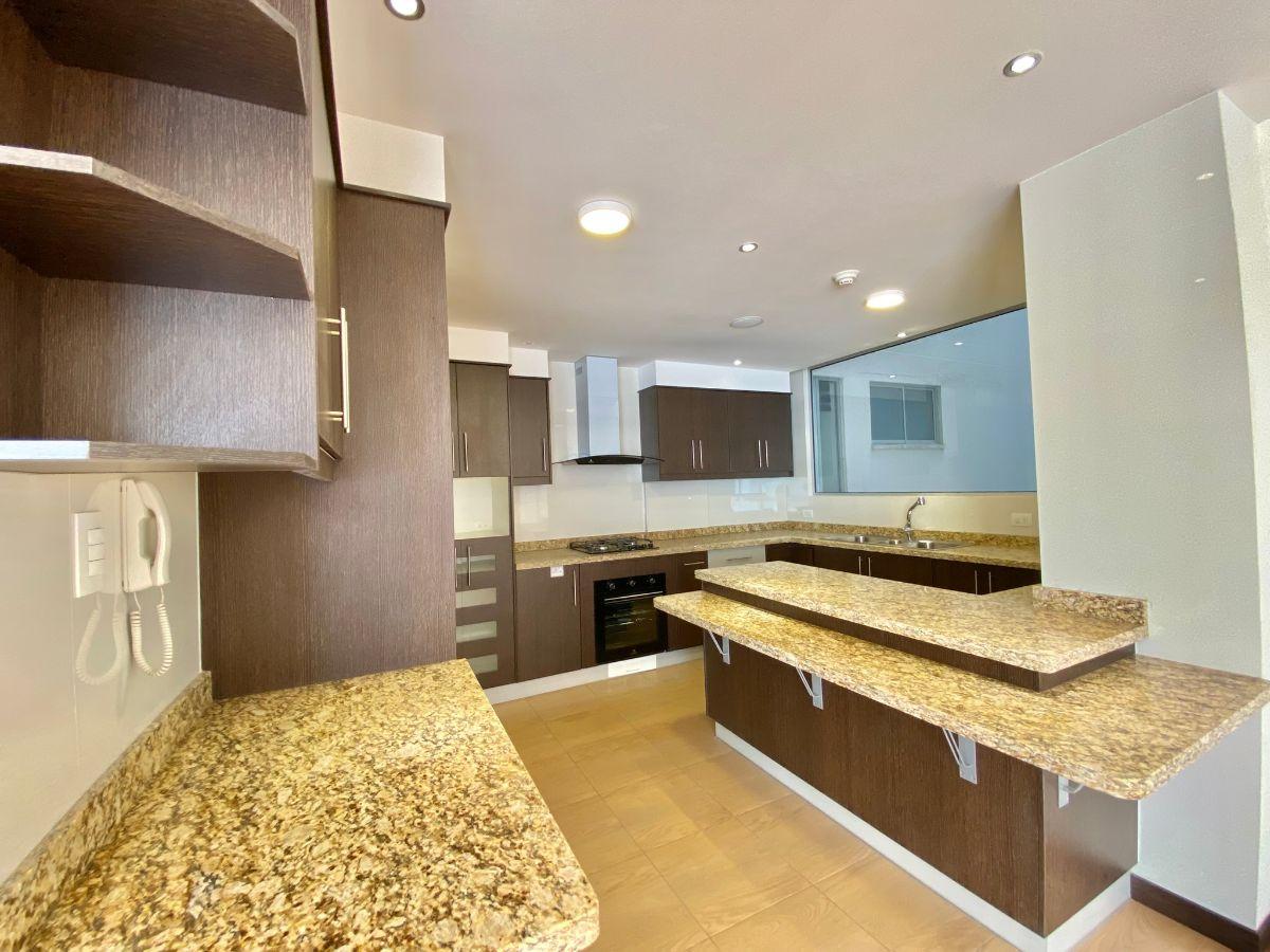 Venta Departamento Sector Monteserrin — imagen 4