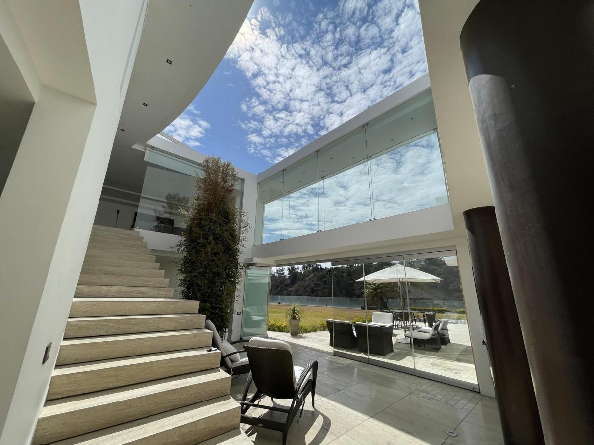 Casa de Lujo en Cumbayá — imagen 10